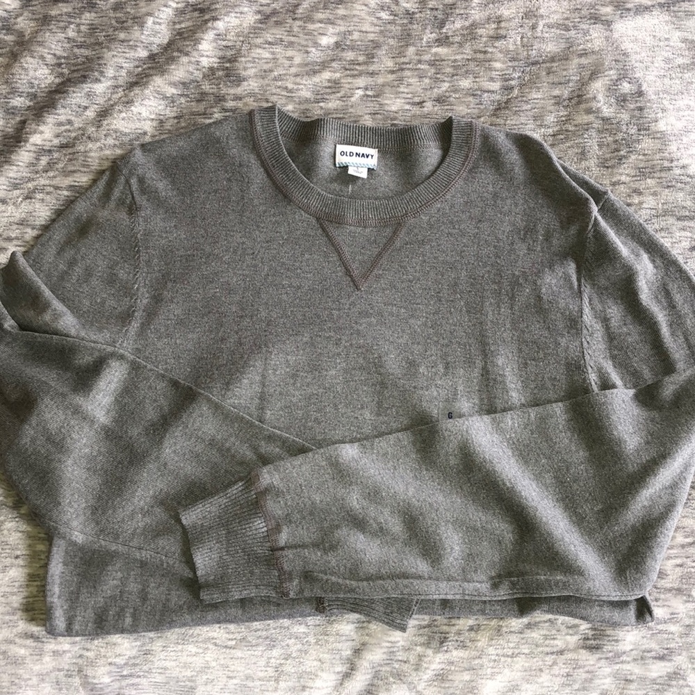 Old navy gray shirt